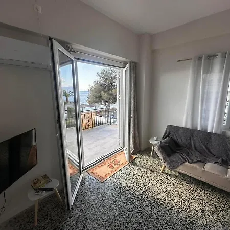 Agioi Theodoroi Beachview Chic Modern Apt Exterior photo